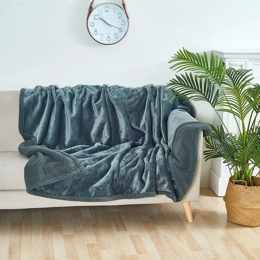 The Pillow Center™ Blanket - DreamContour™